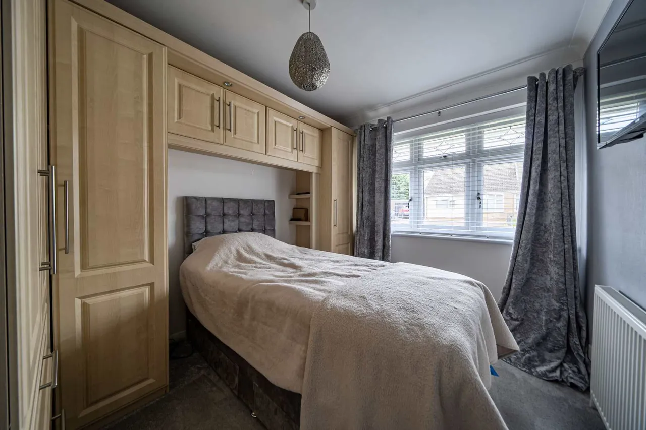 Farm Road, Chatham, Kent, ME5 9HD, photo 12