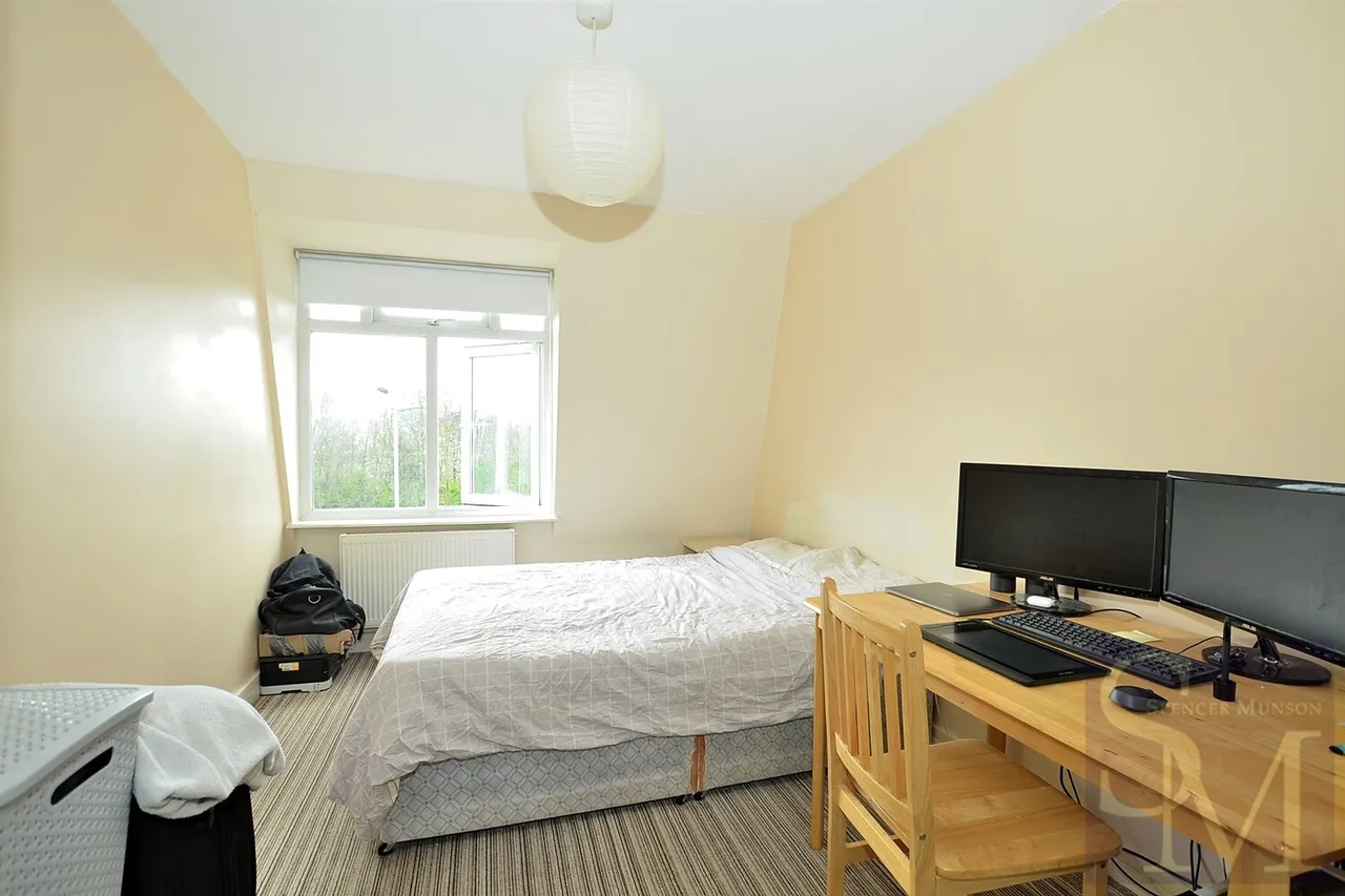 Beckton, London, E6, photo 3