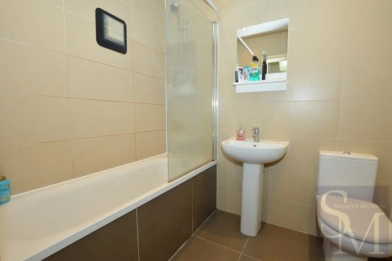 Beckton, London, E6, photo 4