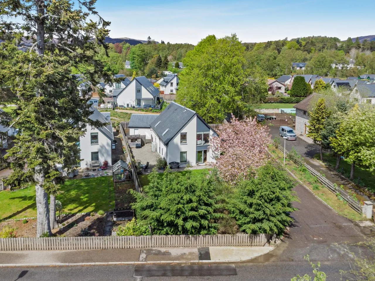 Fort William Road, Newtonmore, Inverness-Shire, PH20 1AB, photo 8