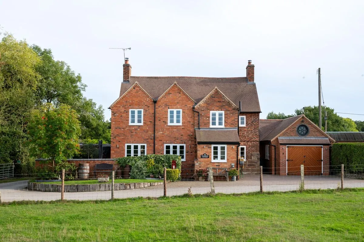 4 bed house for sale, Frogmore Lane, Fen End, CV8