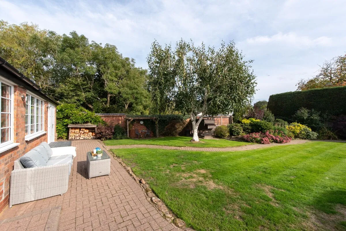 Frogmore Lane, Fen End, CV8, photo 18