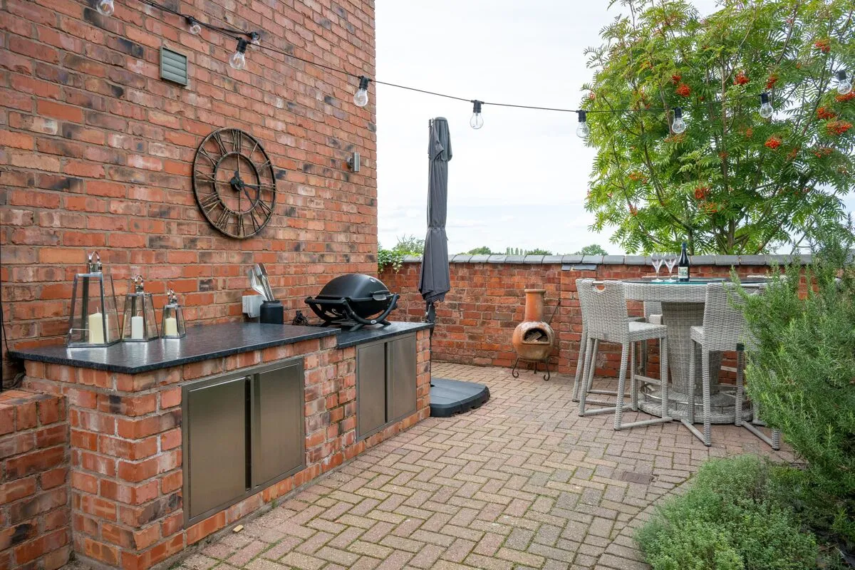 Frogmore Lane, Fen End, CV8, photo 20