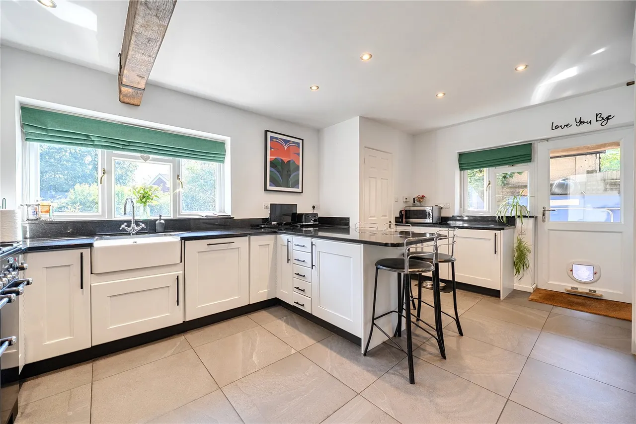 Reading Road, Hook, Hampshire, RG27 9EA, photo 15