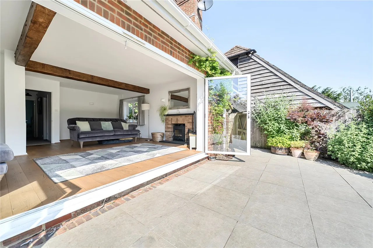 Reading Road, Hook, Hampshire, RG27 9EA, photo 14