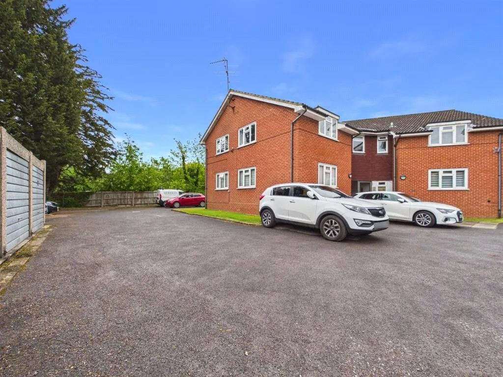 Reddown Road, Coulsdon, CR5, photo 11