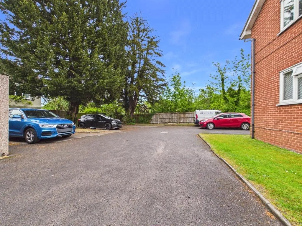 Reddown Road, Coulsdon, CR5, photo 10