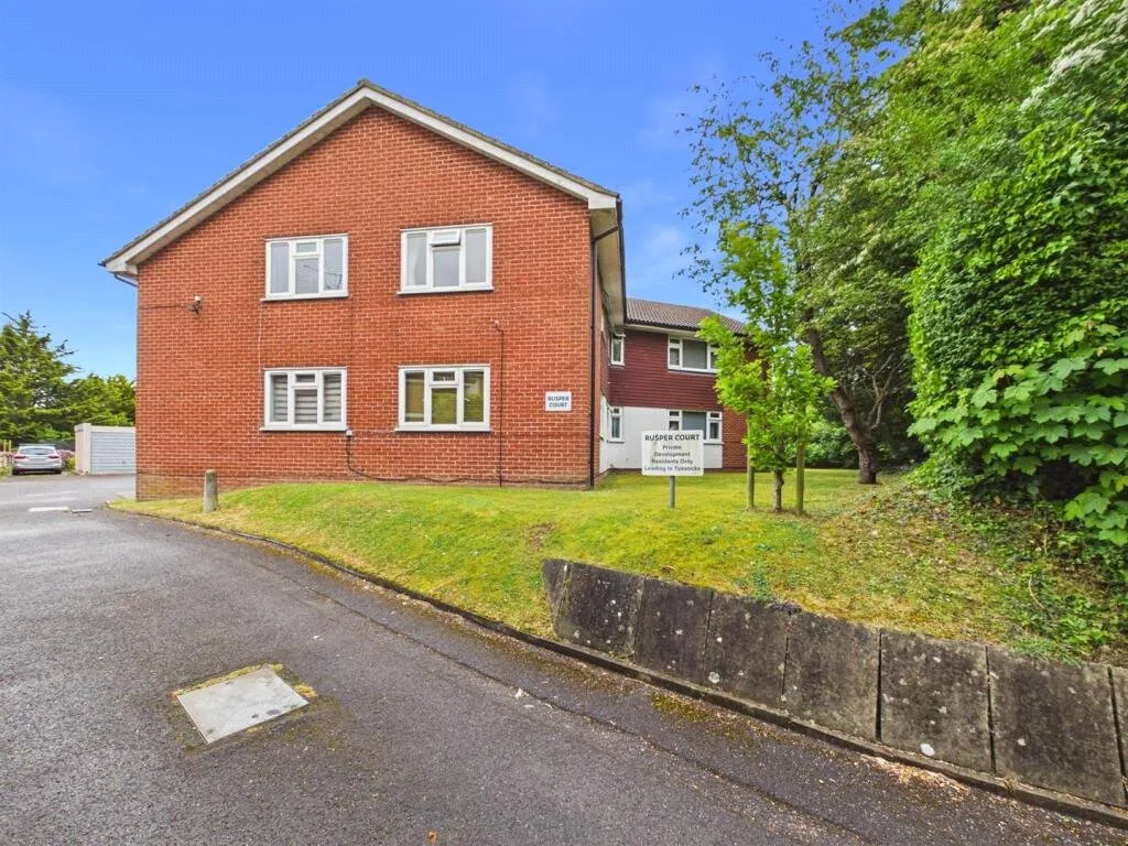 Reddown Road, Coulsdon, CR5, photo 9