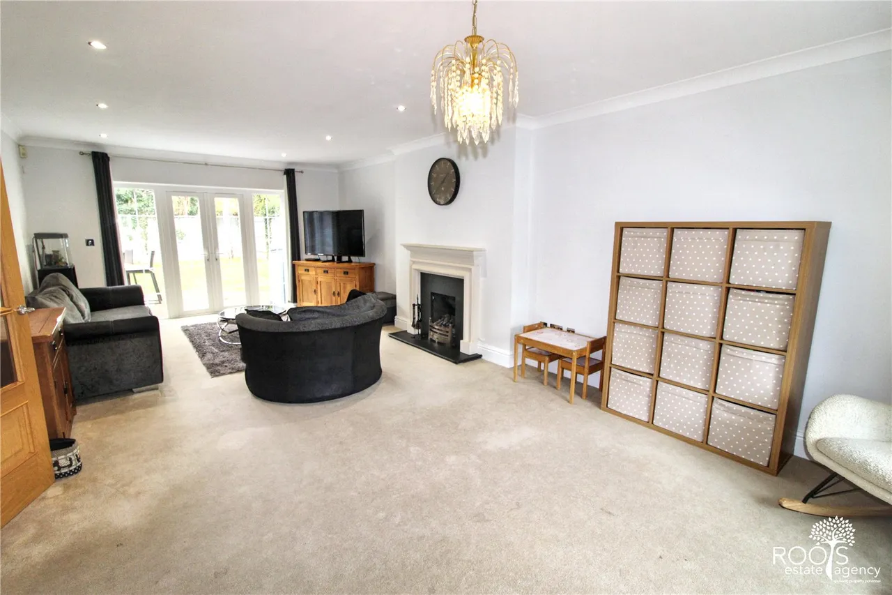 Thatcham, Berkshire, photo 8