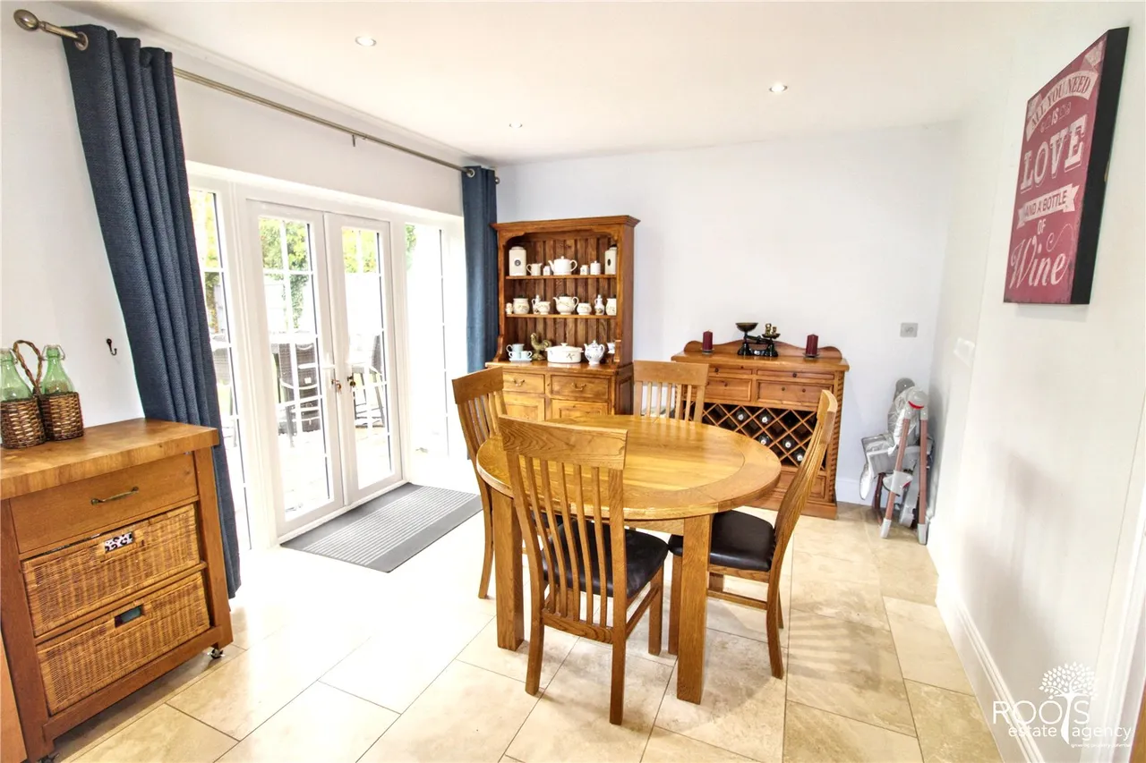Thatcham, Berkshire, photo 7