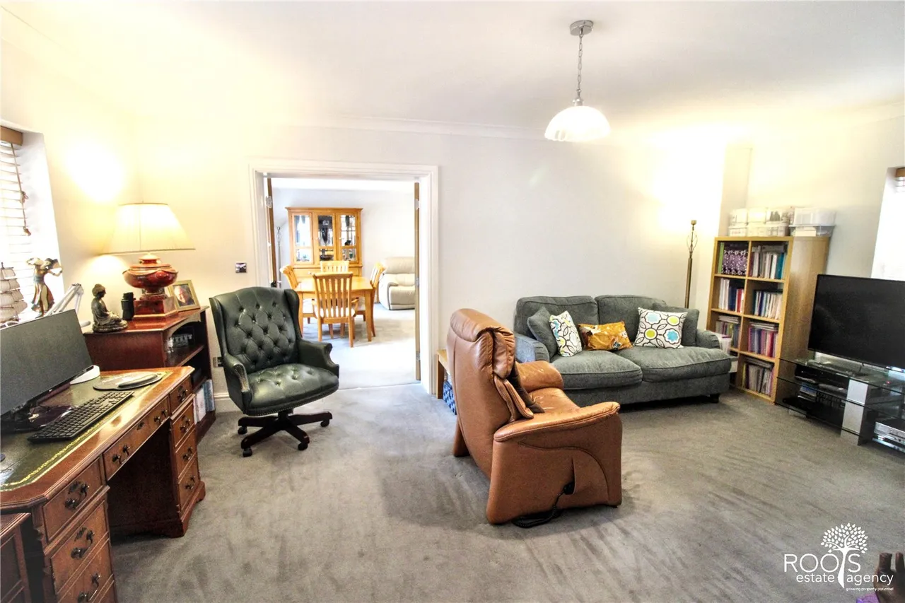 Thatcham, Berkshire, photo 4