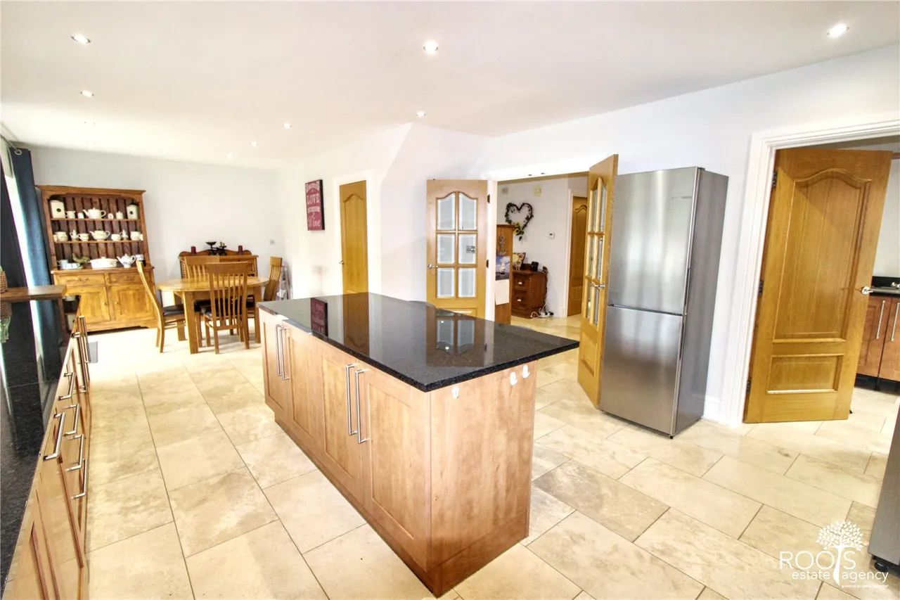 Thatcham, Berkshire, photo 5