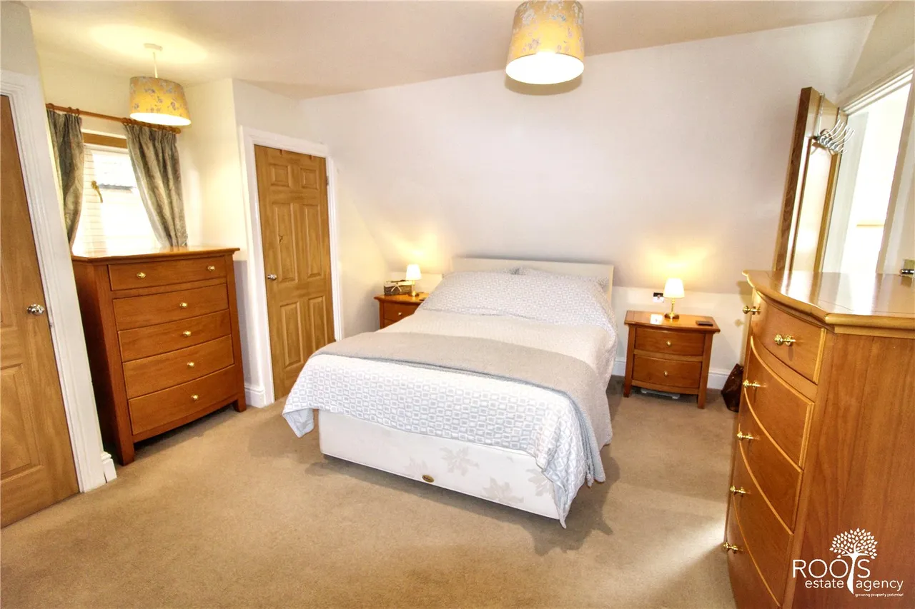 Thatcham, Berkshire, photo 12