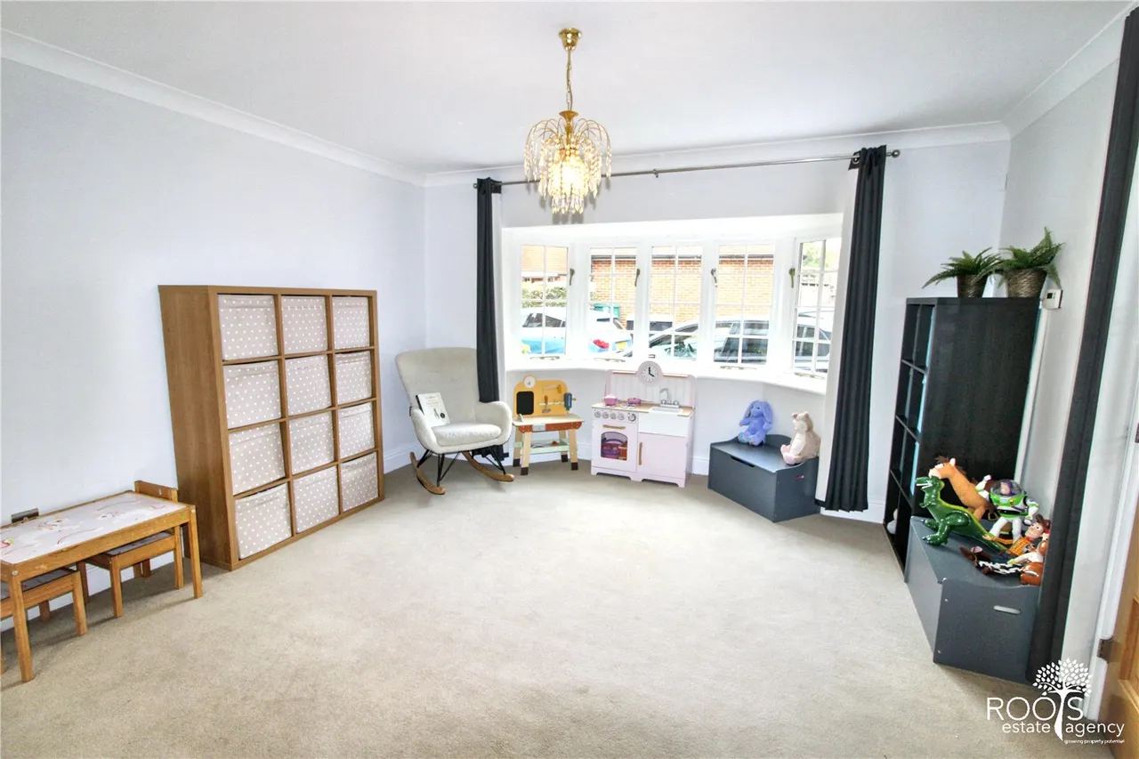 Thatcham, Berkshire, photo 9