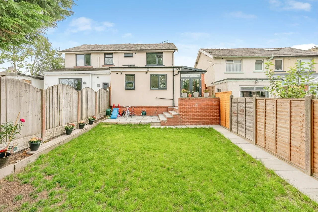 Halifax Road, Brierfield, BB9, photo 4