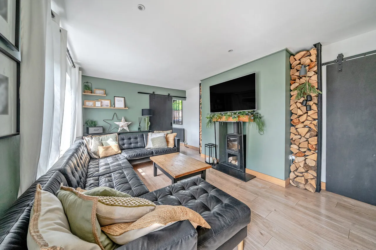 Longdown Road, Lower Bourne, Farnham,..., photo 11