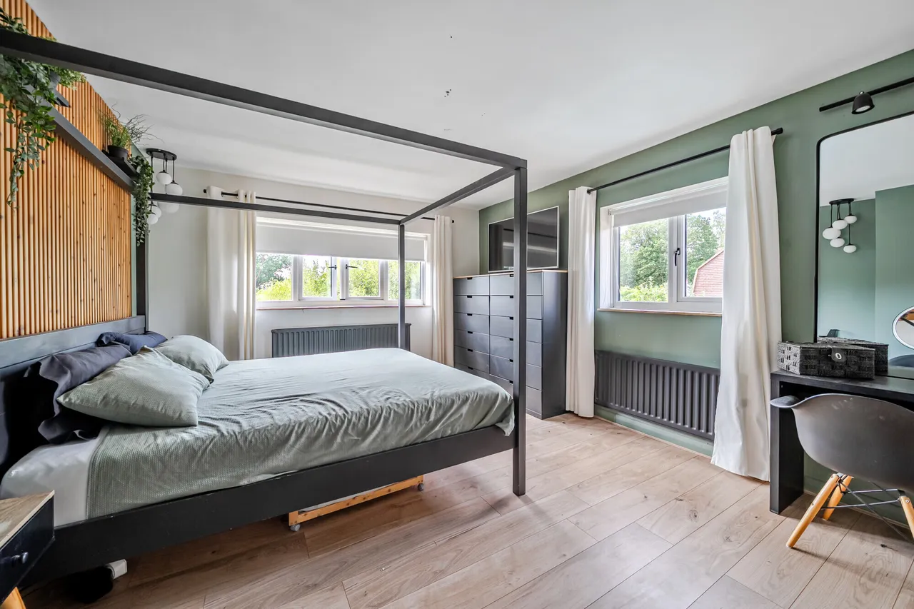 Longdown Road, Lower Bourne, Farnham,..., photo 6