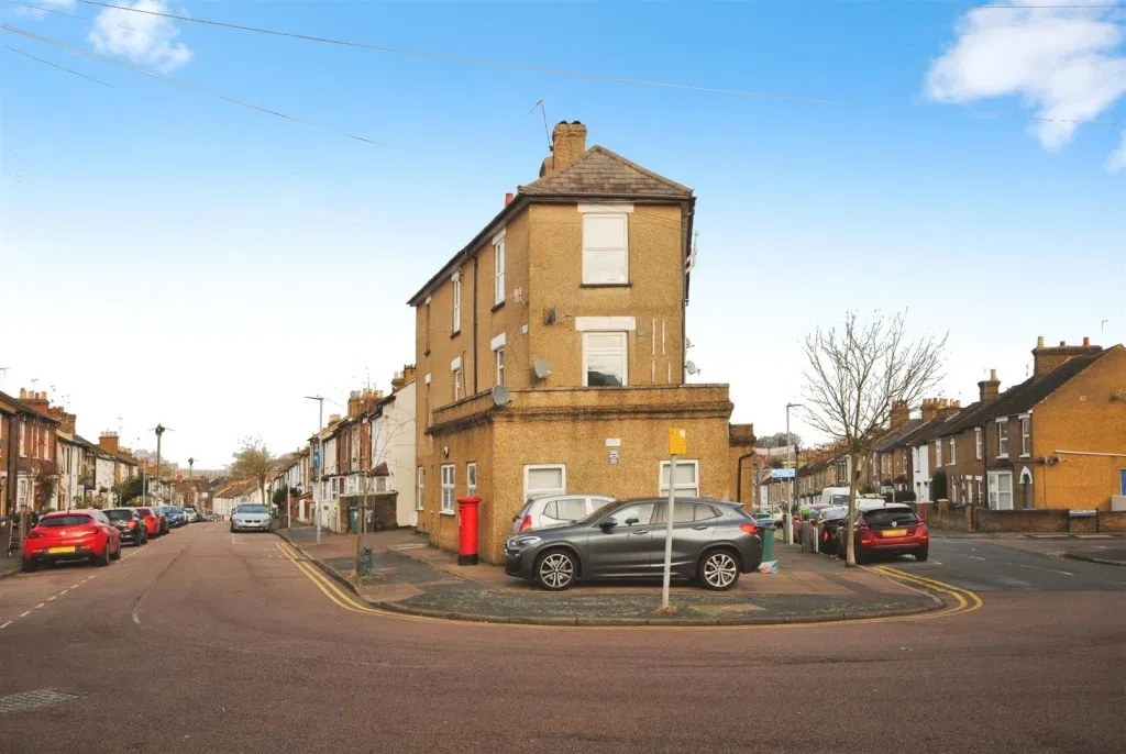 1 bed flat for sale, Sutton Road