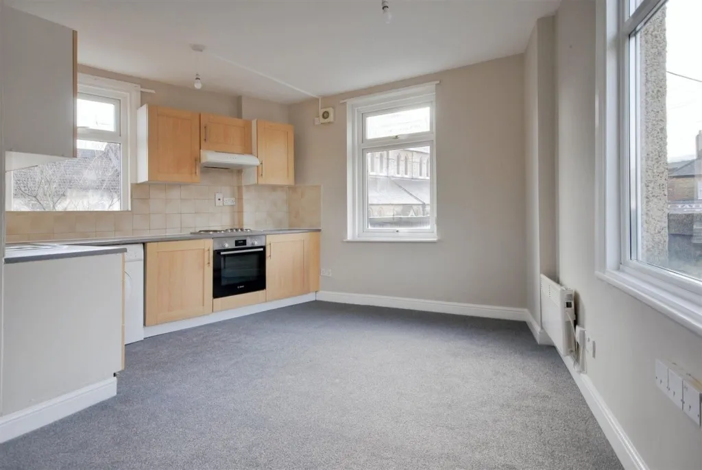 Sutton Road, photo 2