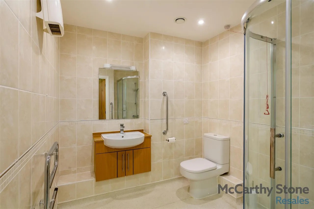 Squirrel Way, Shadwell, LS17, photo 7