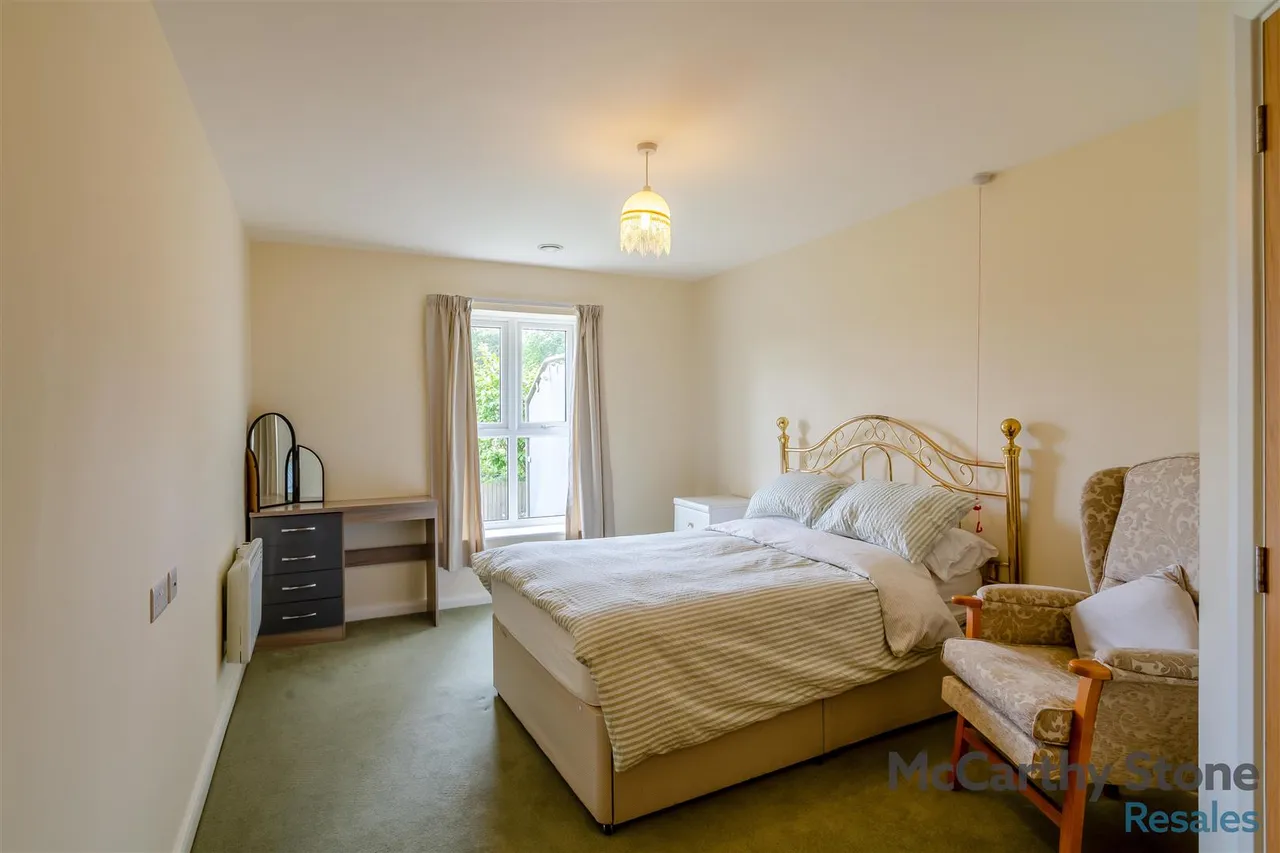 Squirrel Way, Shadwell, LS17, photo 5