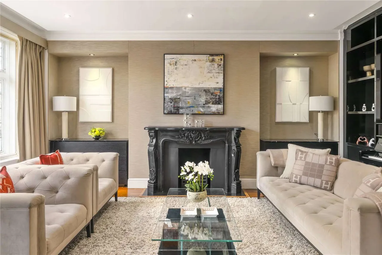 3 bed flat for sale — Sloane Street, London, SW1X 9SE