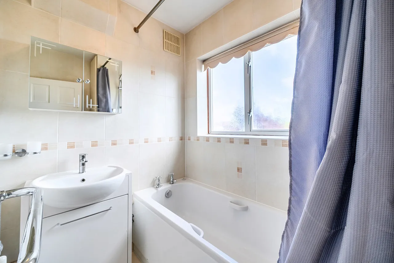 Cornwall Road, Ruislip, HA4, photo 16