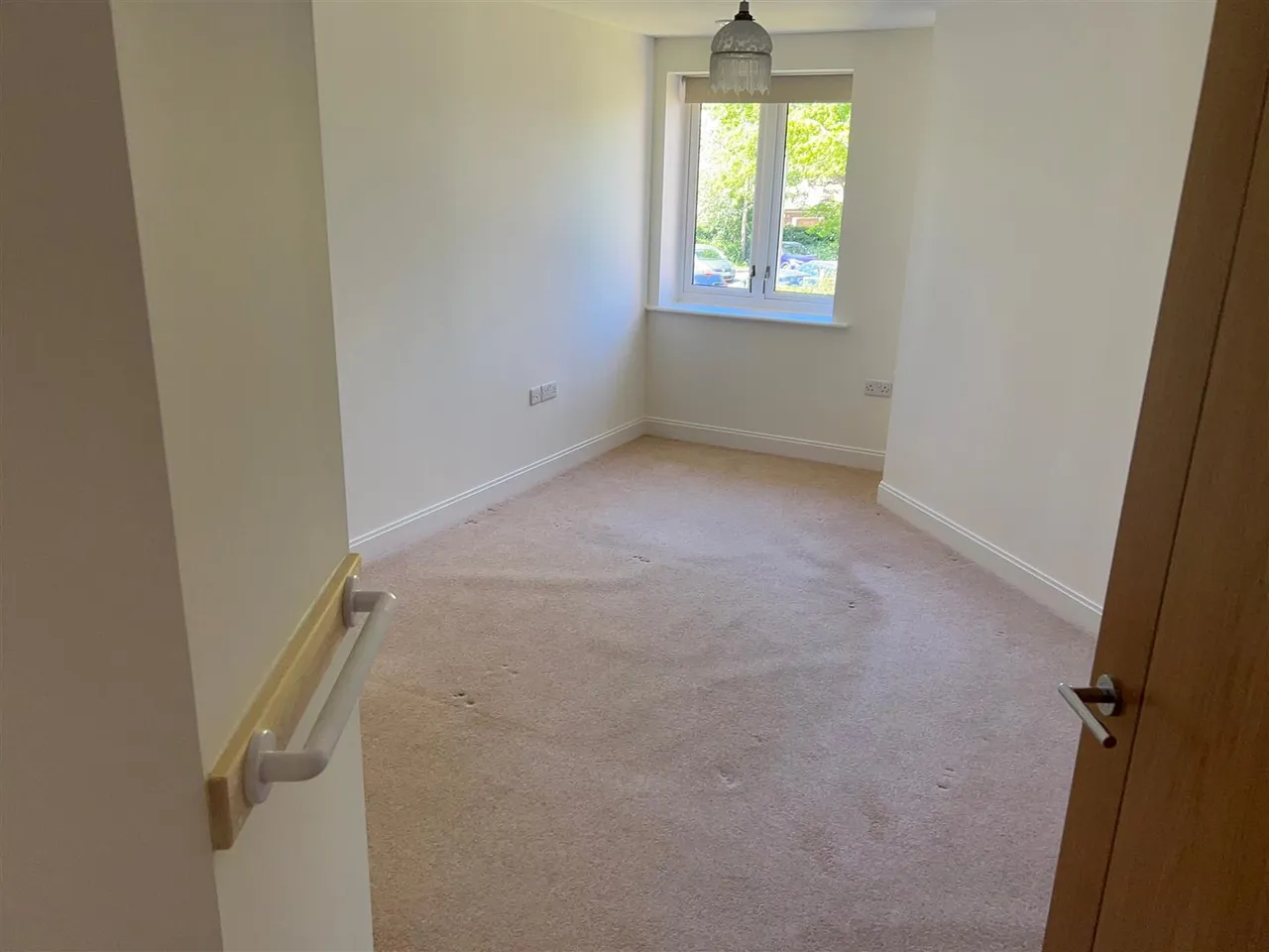 St. Marys Road, Hayling Island, PO11, photo 6