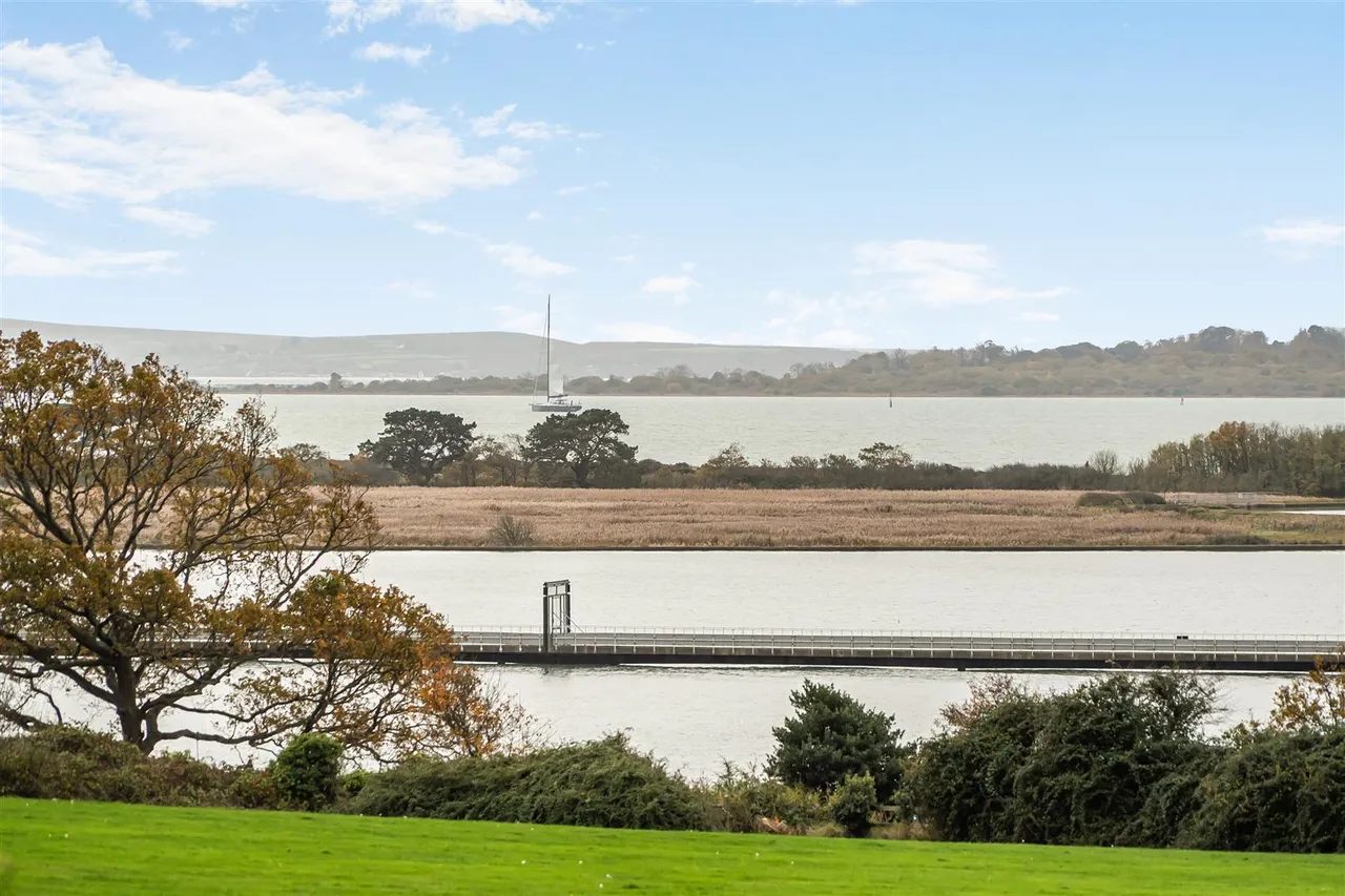 Havelock Road, Warsash, photo 4