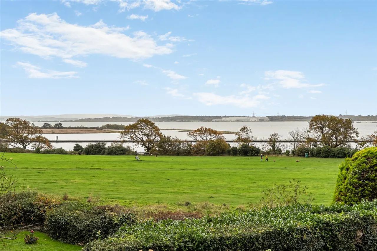 Havelock Road, Warsash, photo 15