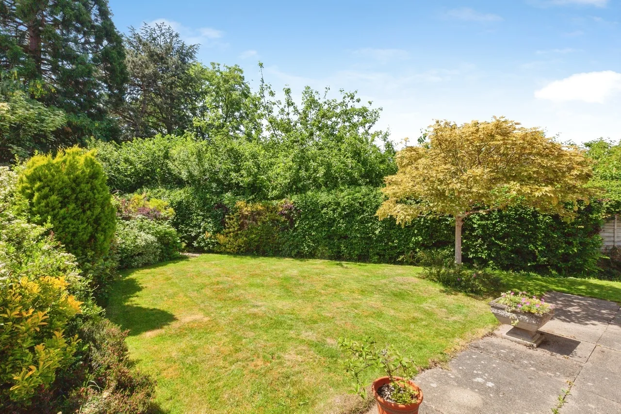 Saxon Dale, Glen Parva, LE2, photo 15