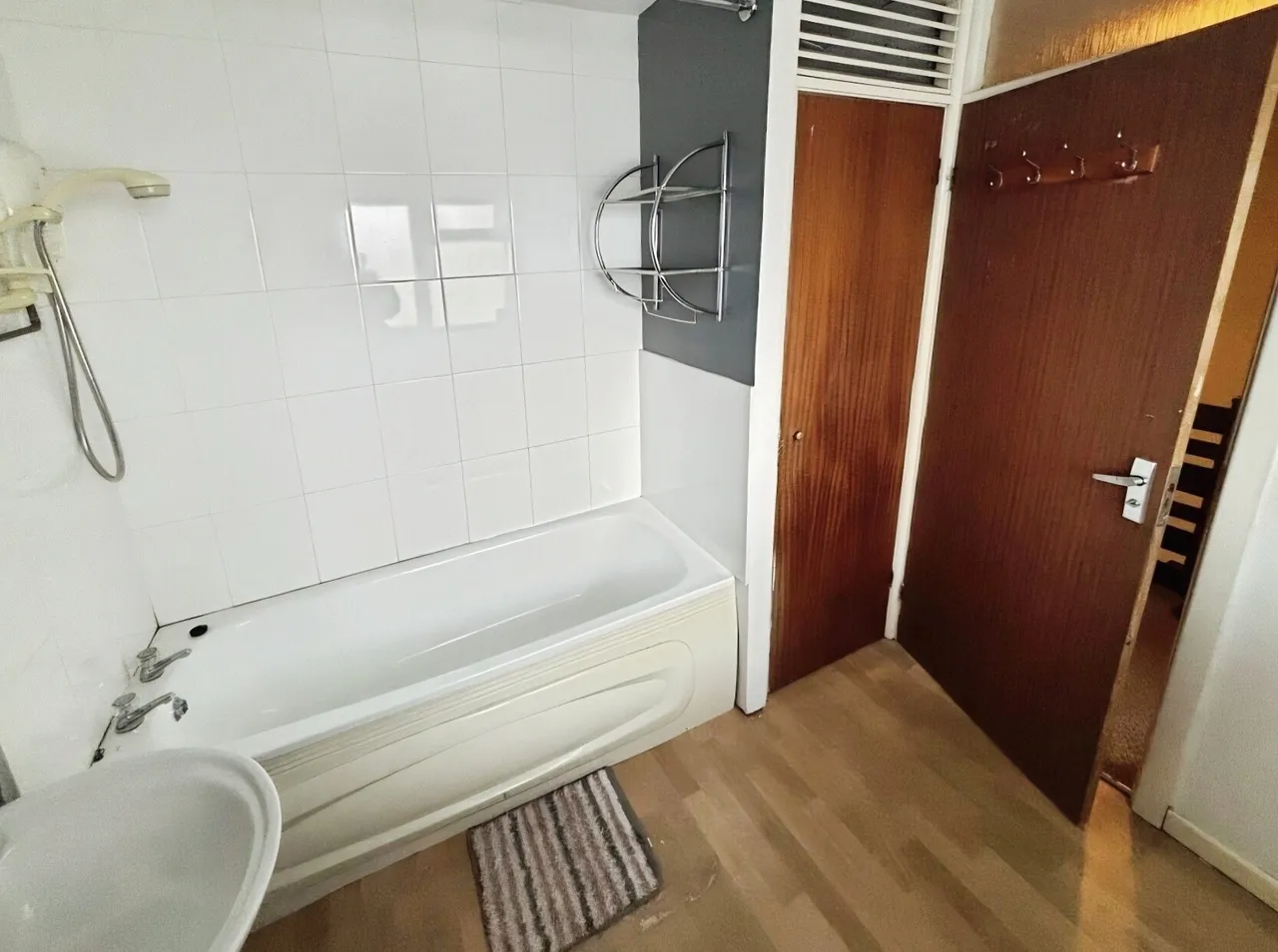 Glan Yr Afon Llanelli, SA15, photo 11