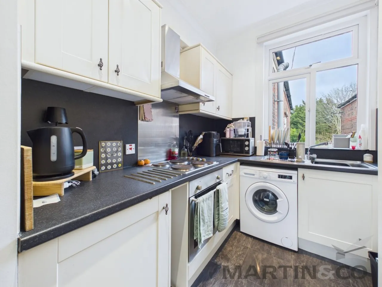 London Road, Portsmouth, PO2, photo 4