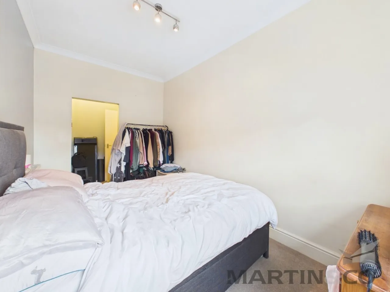 London Road, Portsmouth, PO2, photo 6