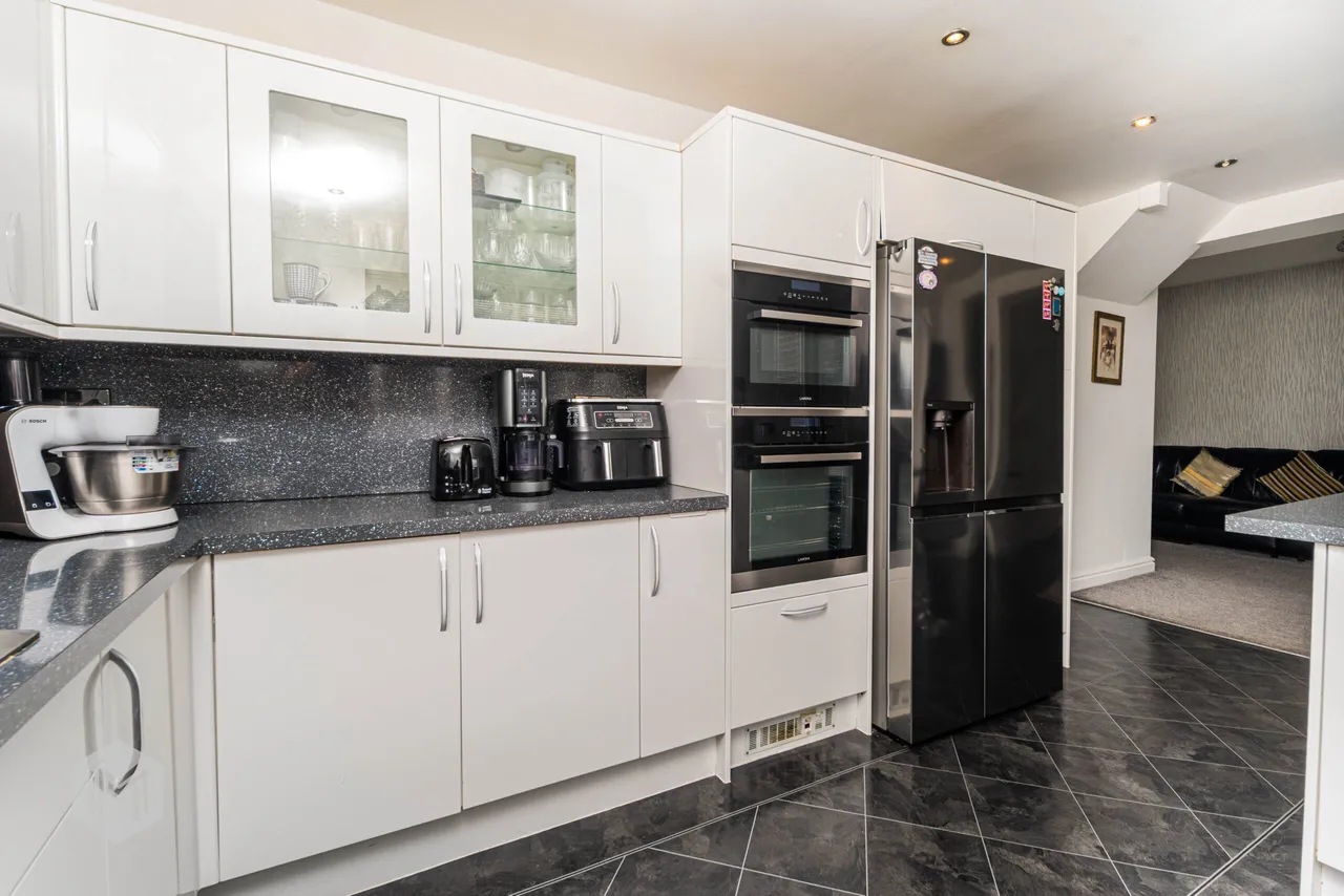 Derwent Drive, Bury, BL9 9LS, photo 5