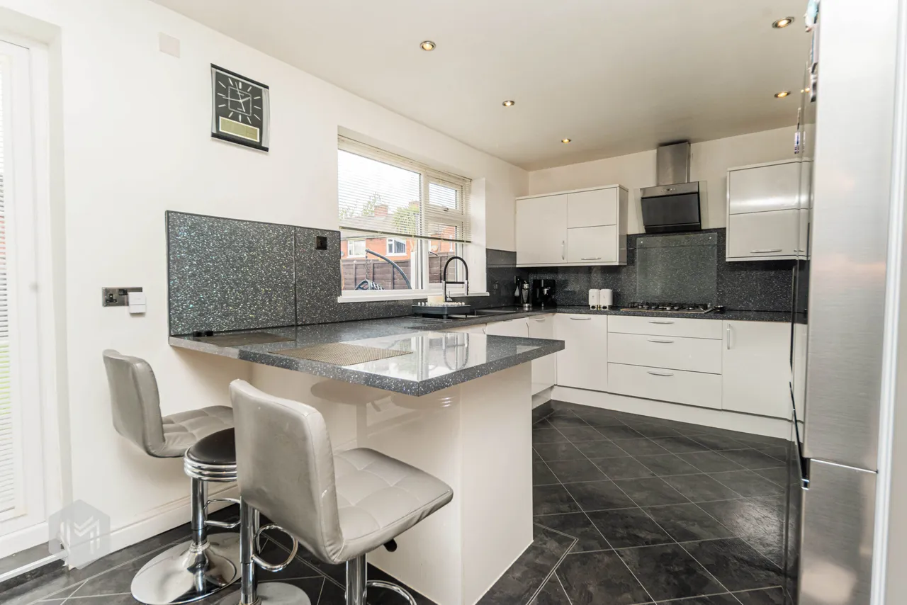 Derwent Drive, Bury, BL9 9LS, photo 7