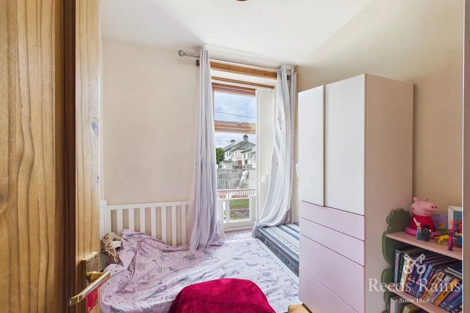 Bradford Road, Batley, West Yorkshire, WF17, photo 4