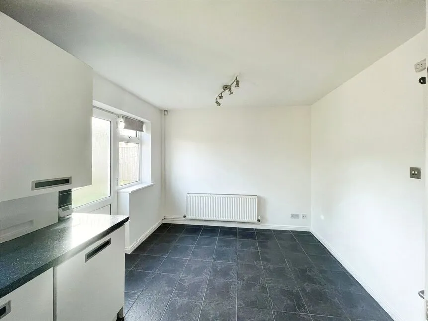Lance Grove, Liverpool, L15, photo 4