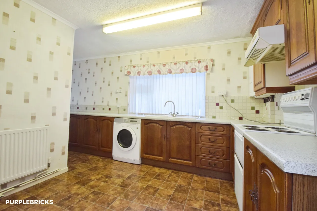 Belvedere Close, Swansea, SA3, photo 3