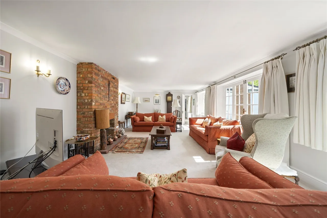 Fairmile Park Road, Cobham, Surrey, KT11, photo 6