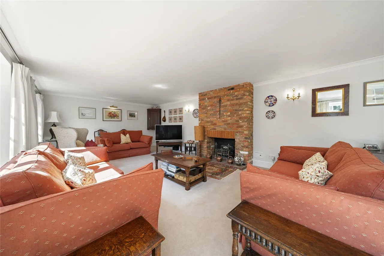 Fairmile Park Road, Cobham, Surrey, KT11, photo 4