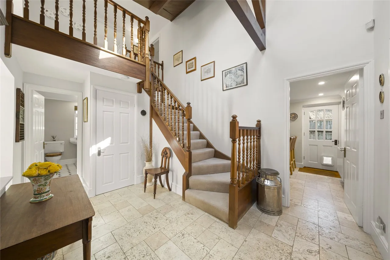 Fairmile Park Road, Cobham, Surrey, KT11, photo 3