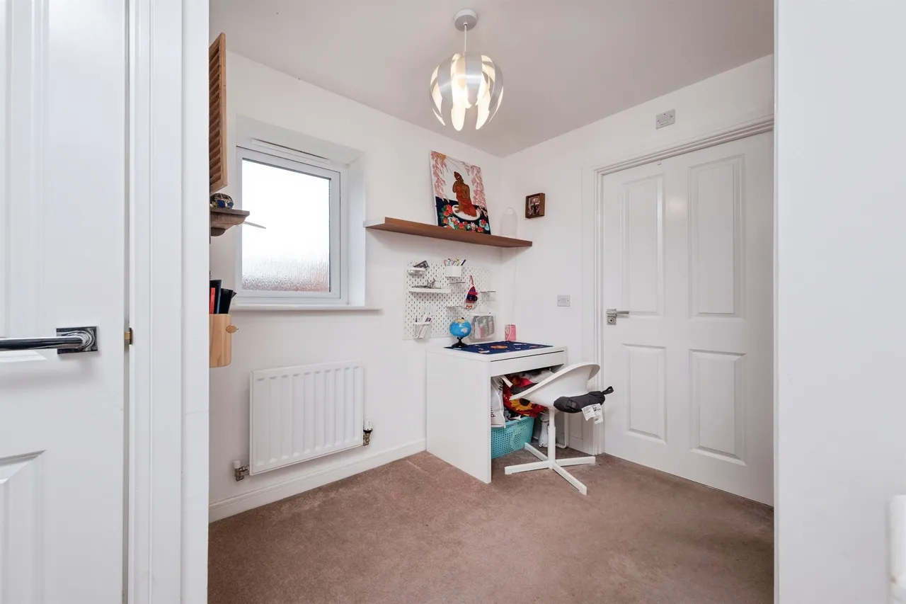 Lambert Court, Newport Pagnell, MK16, photo 10