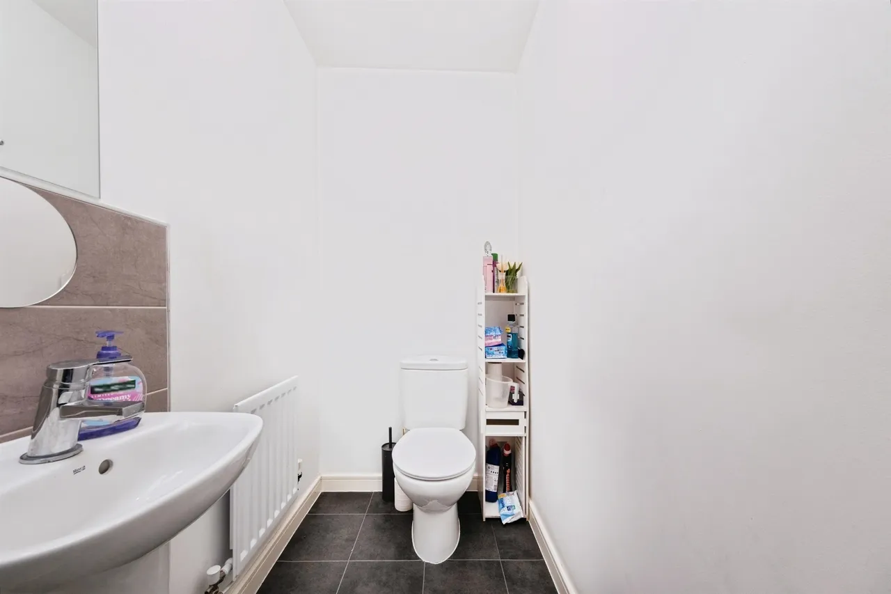 Lambert Court, Newport Pagnell, MK16, photo 9