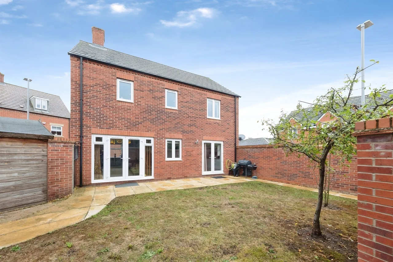 Lambert Court, Newport Pagnell, MK16, photo 17