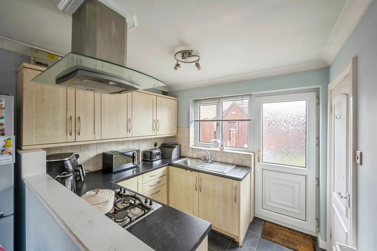 Verger Close, Rossington, DN11, photo 8