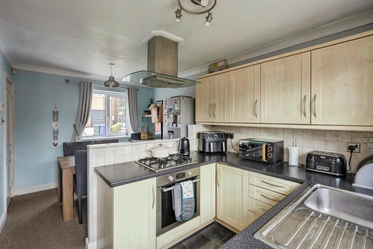 Verger Close, Rossington, DN11, photo 3