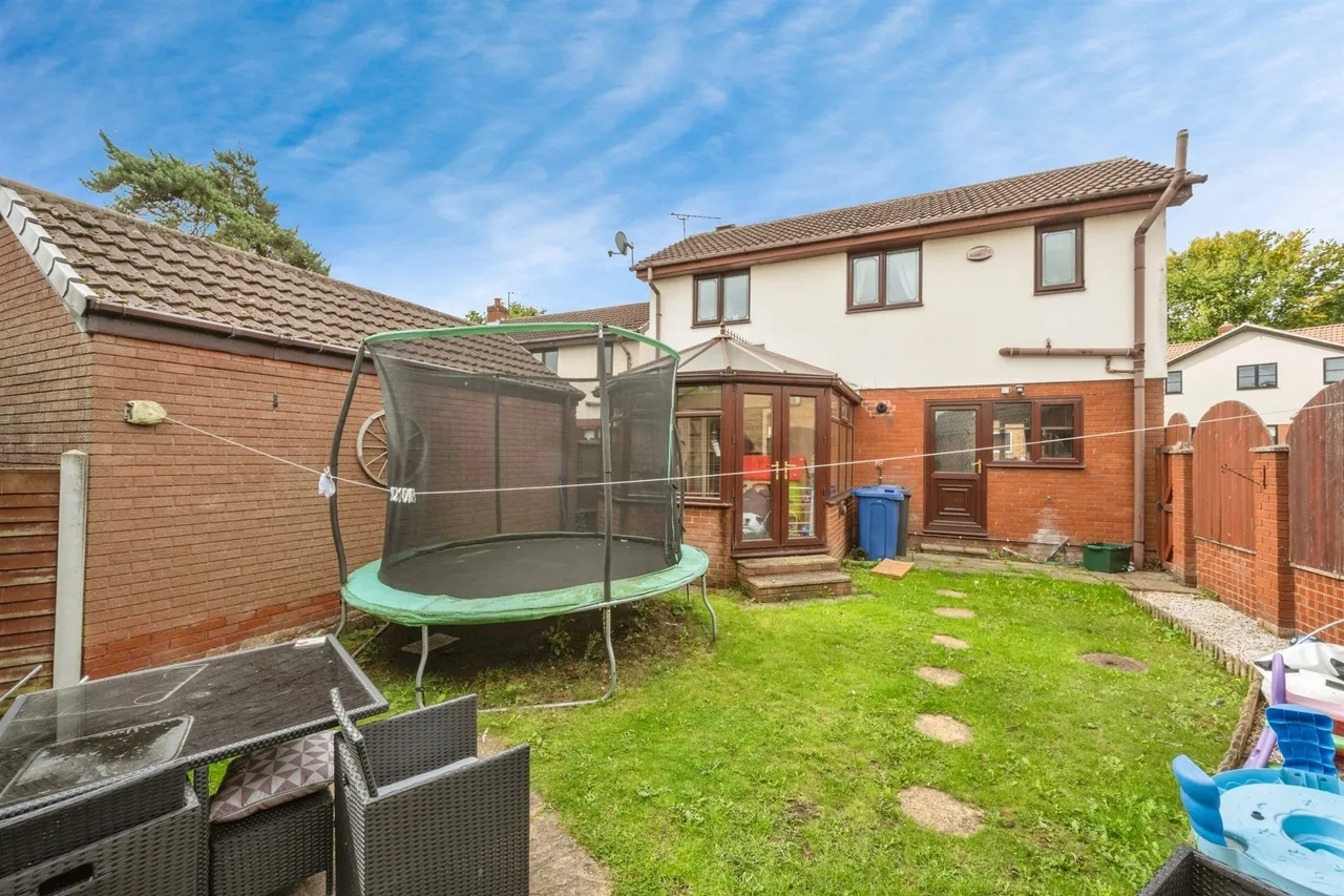 Verger Close, Rossington, DN11, photo 4