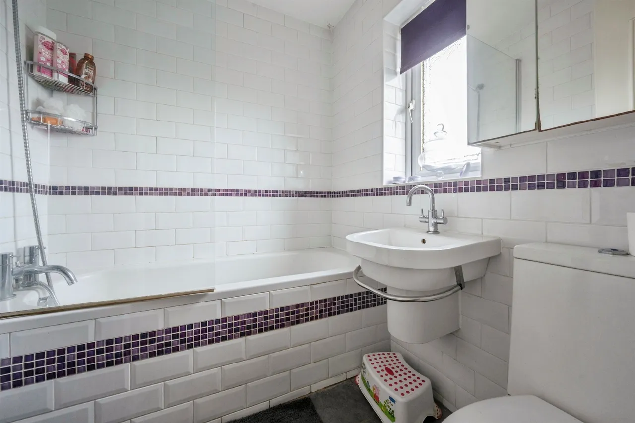 Verger Close, Rossington, DN11, photo 15