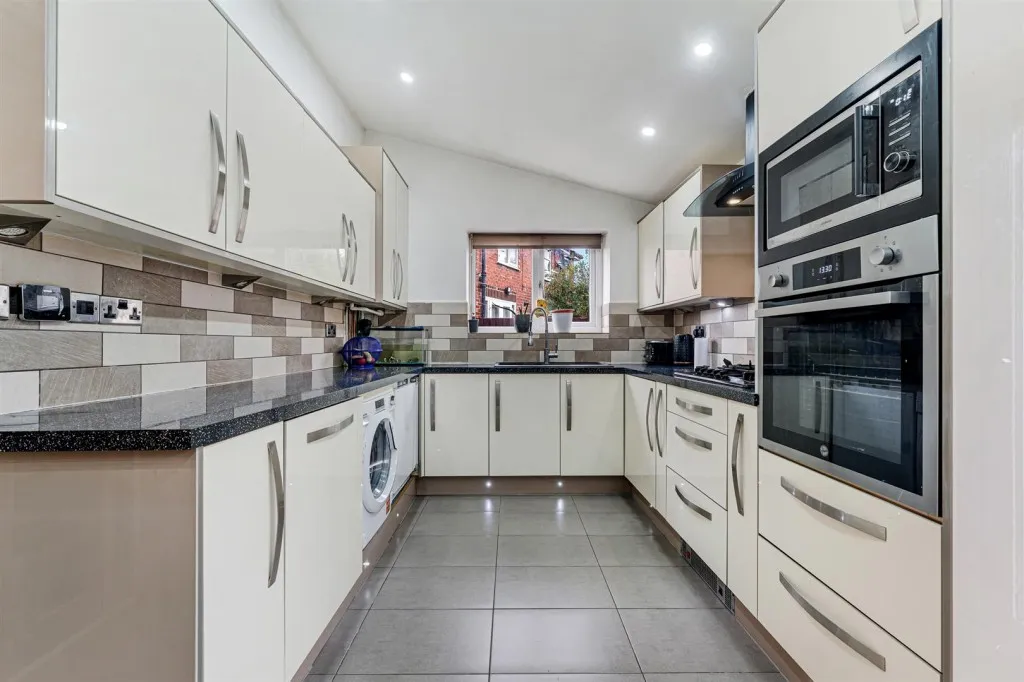 Birdhall Road, Cheadle Hulme, SK8, photo 15